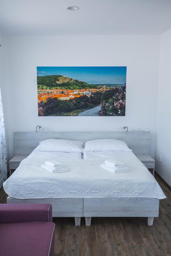Apartmany Pemag Mikulov Eksteriør billede